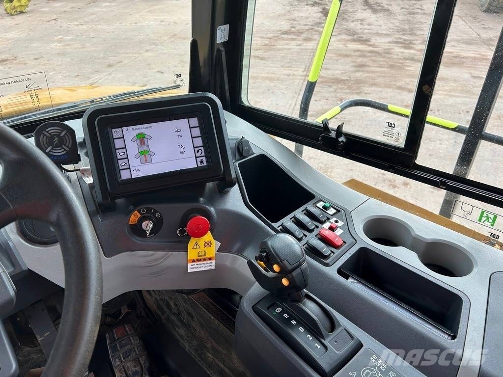 CAT 745 Dumpers articolati