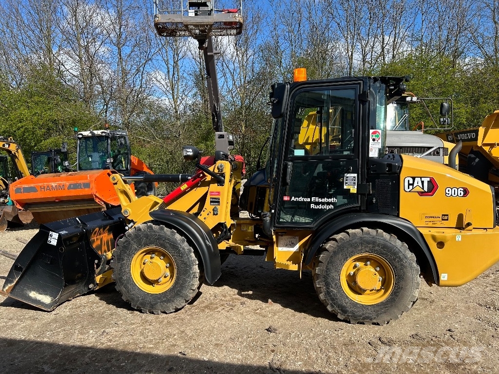 CAT 906 Radlader