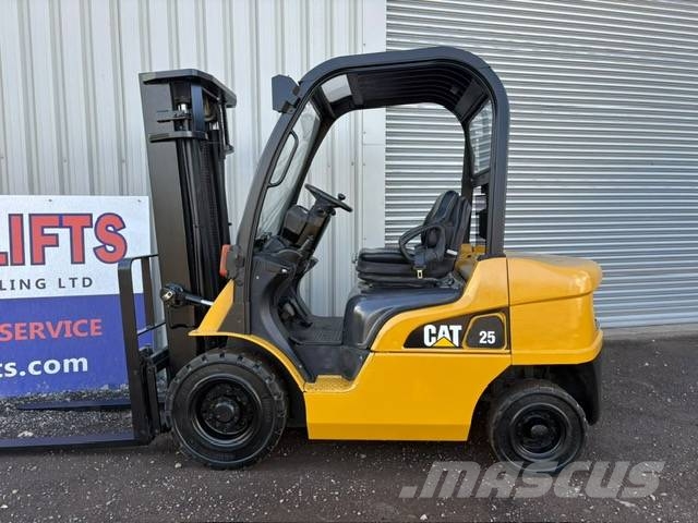 CAT DP 25 N Dieseltrukit