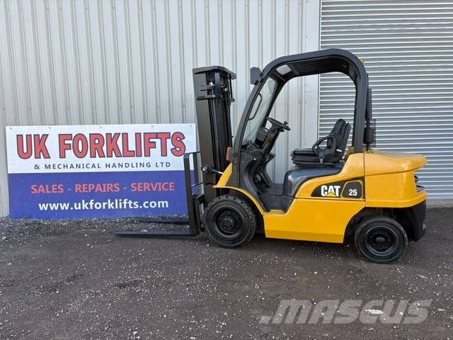 CAT DP 25 N Dieseltrukit