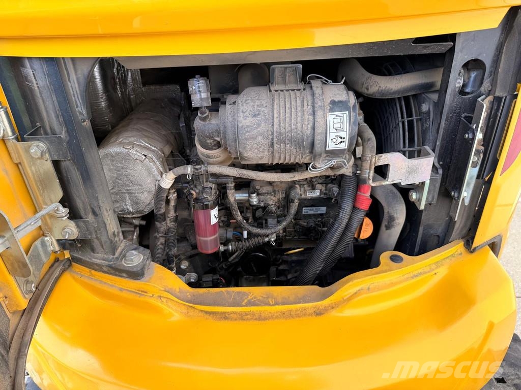 Komatsu PC24MR5 Minibagger < 7t
