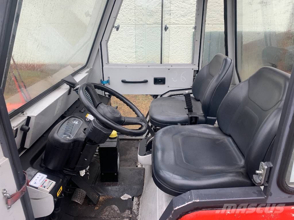 Toyota 2TG20 /02/ V-3879  EO Flughafenausrüstung