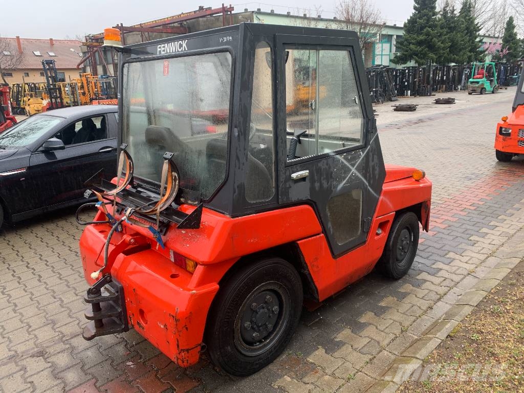 Toyota 2TG20 /02/ V-3879  EO Flughafenausrüstung
