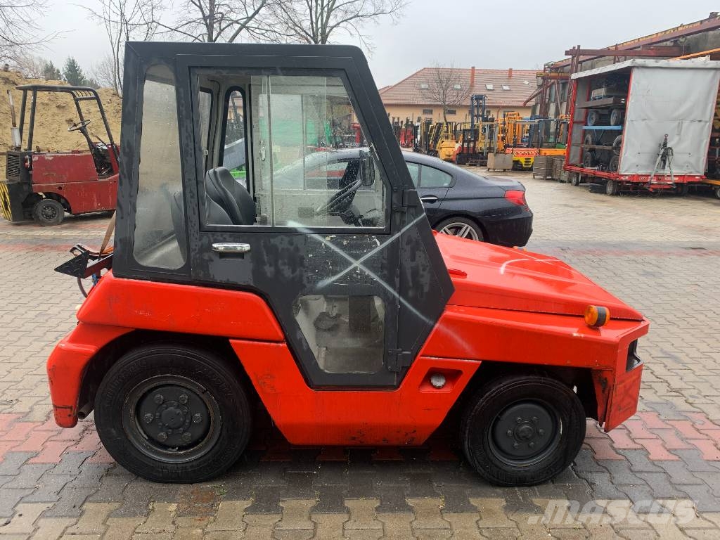 Toyota 2TG20 /02/ V-3879  EO Flughafenausrüstung