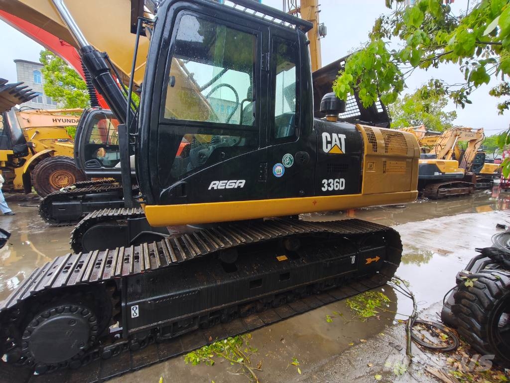 CAT 336 D Гусеничні екскаватори