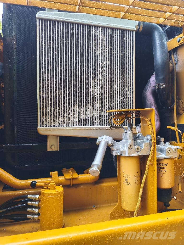 CAT 336 D Гусеничні екскаватори
