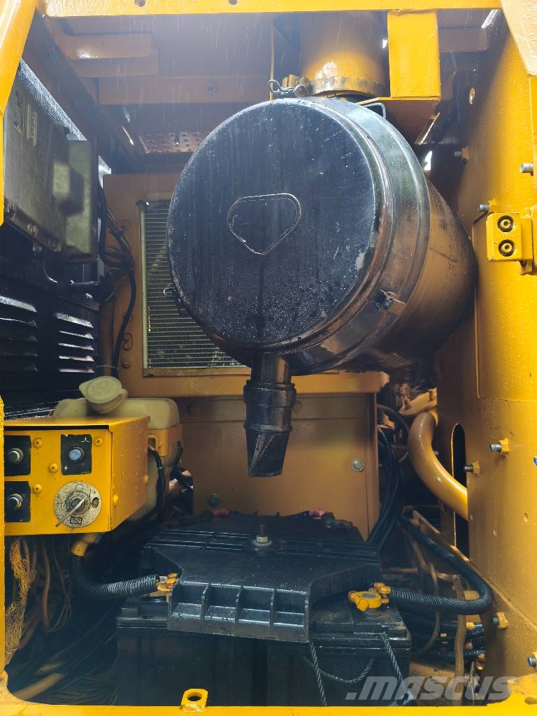 CAT 336 D Гусеничні екскаватори