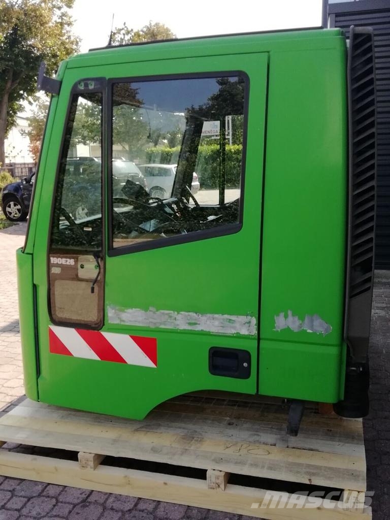 Iveco EUROTRAKKER 1993 -> 2003 Cabinas