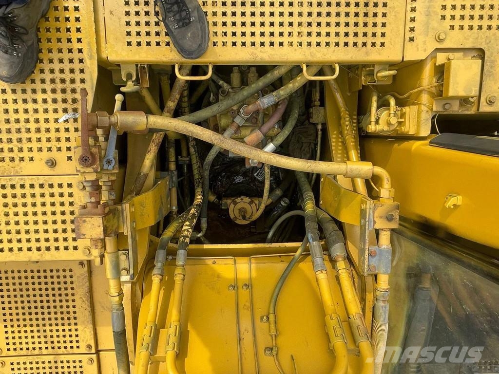 CAT 325L Track Excavator 29T. Hammer Line Aircondition Rupsgraafmachines