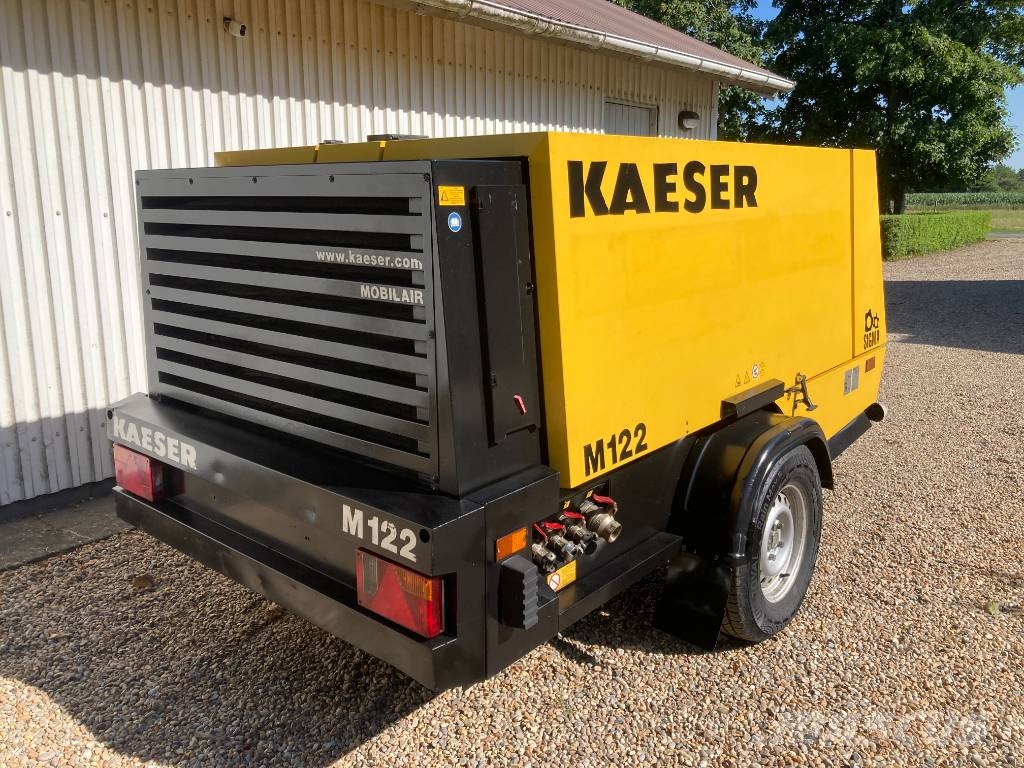 Kaeser M 122 مكابس