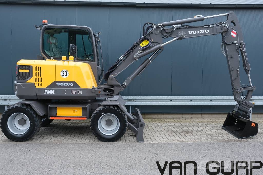 Volvo EW 60 E | 30km/h Verstellausleger Powertilt Klima Ekskavatori uz riteņiem