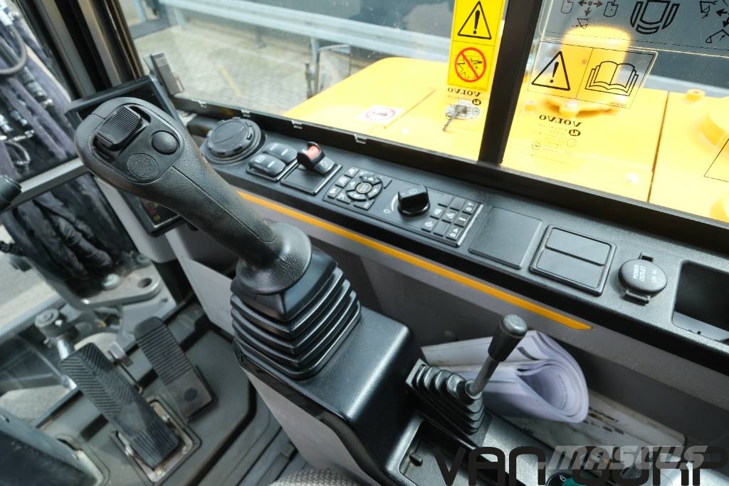 Volvo EW 60 E | 30km/h Verstellausleger Powertilt Klima Ekskavatori uz riteņiem