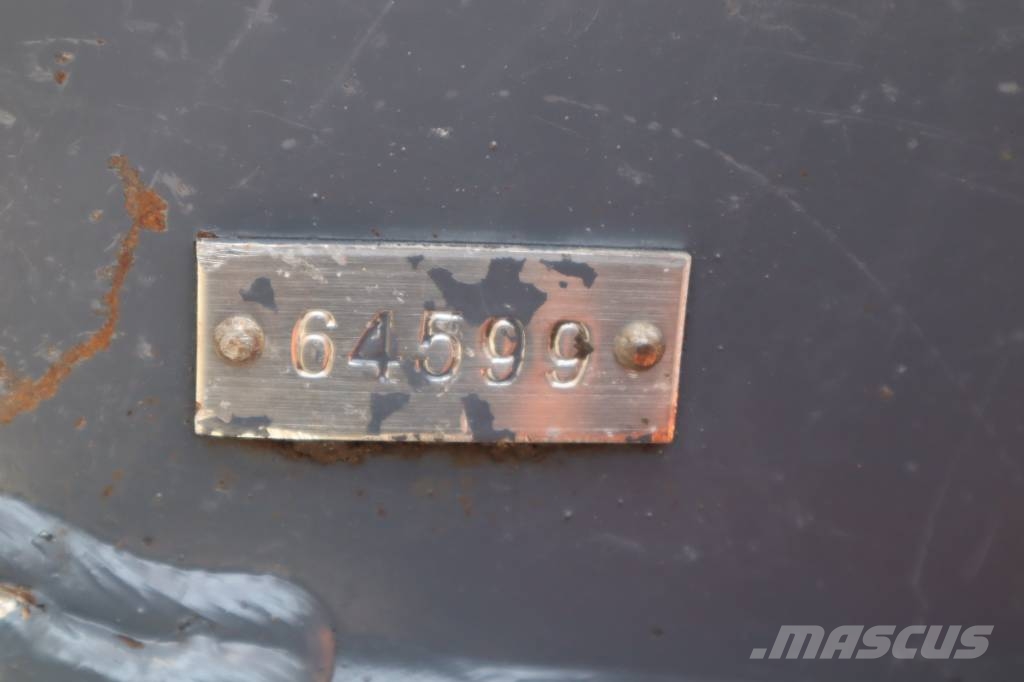 Komatsu PC 138 US-8 大型油圧ショベル12t以上（パワーショベル・ユンボ）