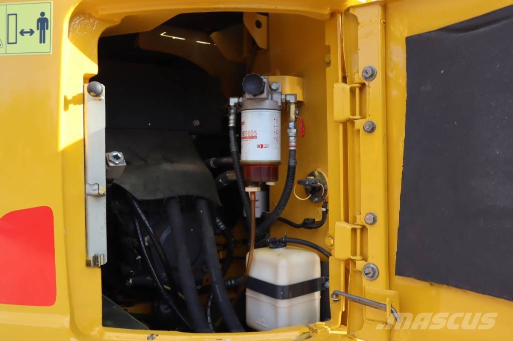 Komatsu PC 138 US-8 大型油圧ショベル12t以上（パワーショベル・ユンボ）