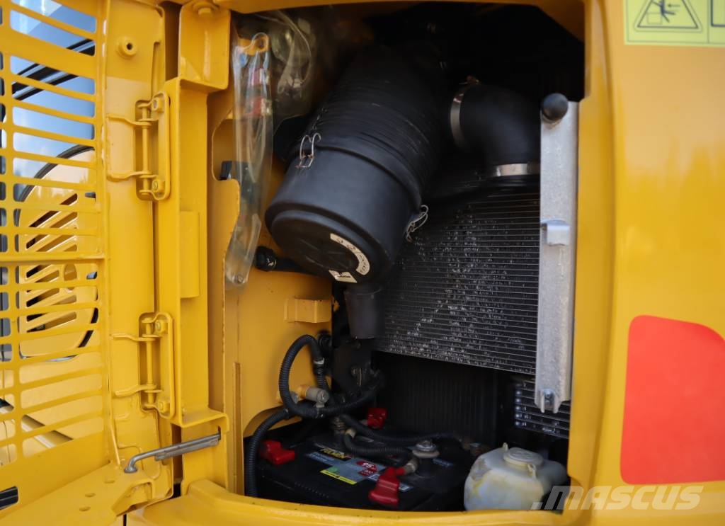Komatsu PC 138 US-8 大型油圧ショベル12t以上（パワーショベル・ユンボ）