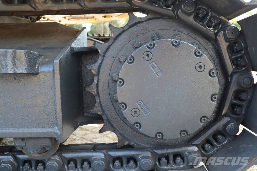 Komatsu PC 138 US-8 大型油圧ショベル12t以上（パワーショベル・ユンボ）