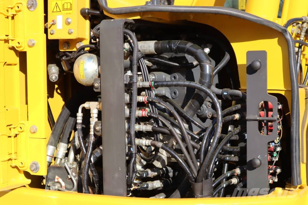 Komatsu PC 138 US-8 大型油圧ショベル12t以上（パワーショベル・ユンボ）