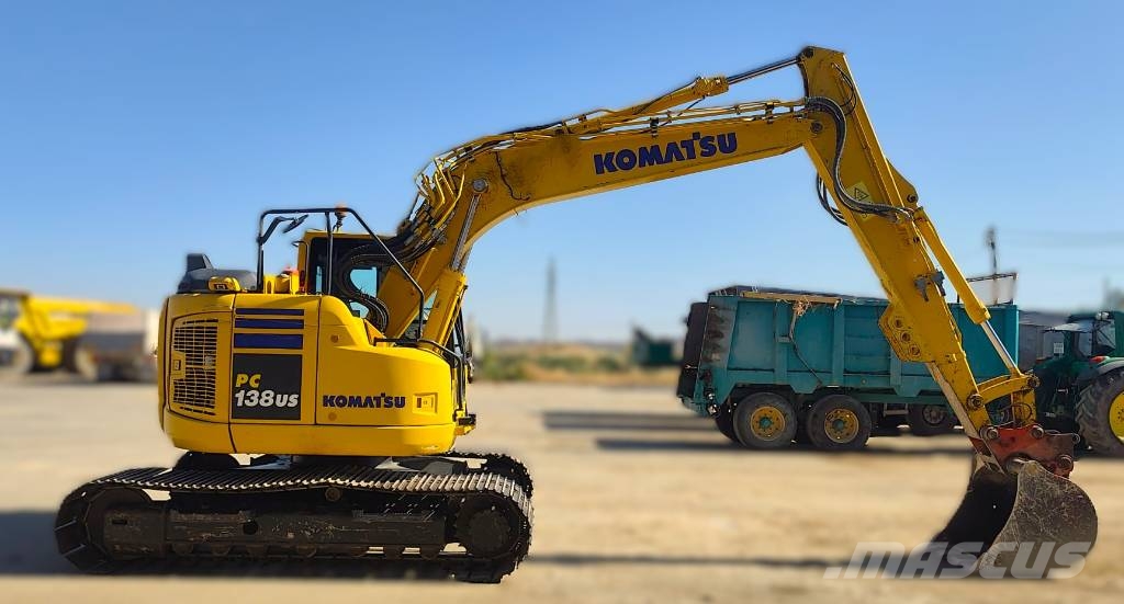 Komatsu PC 38 Lánctalpas kotrók
