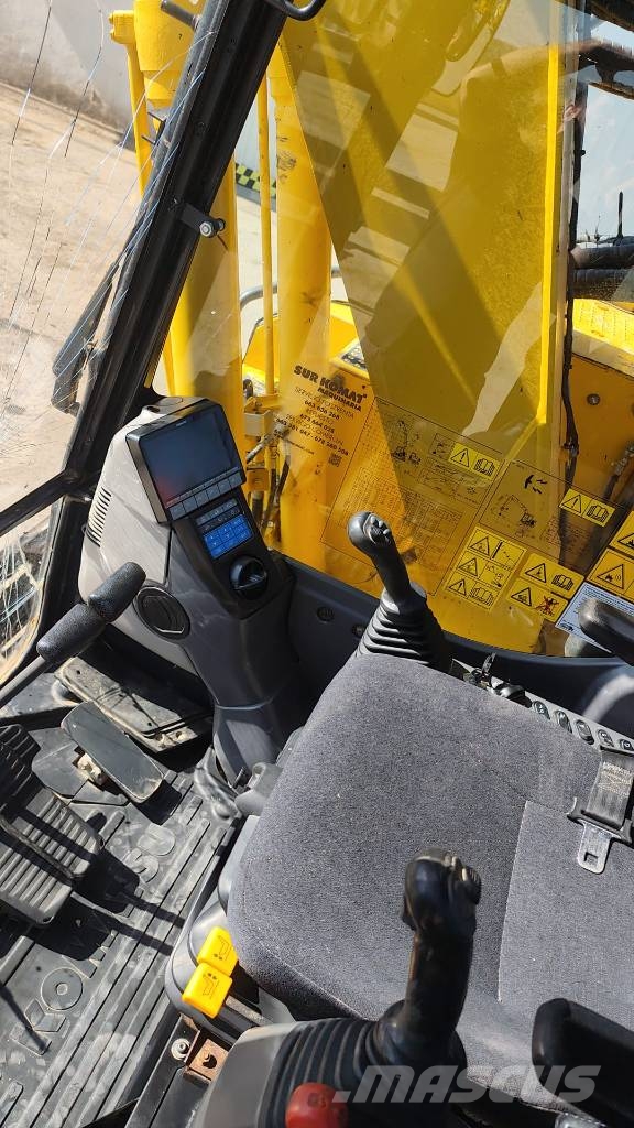 Komatsu PC 38 Lánctalpas kotrók