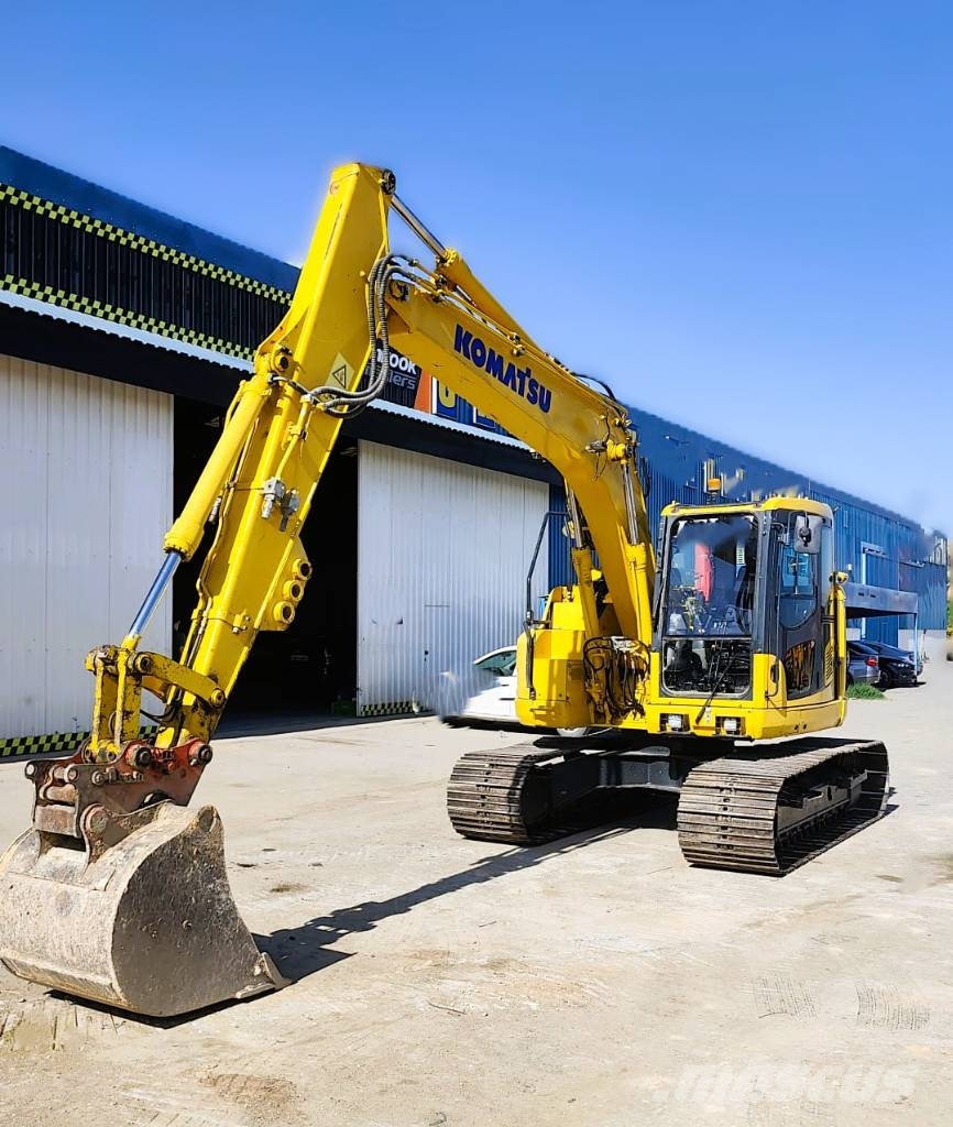 Komatsu PC 38 Lánctalpas kotrók