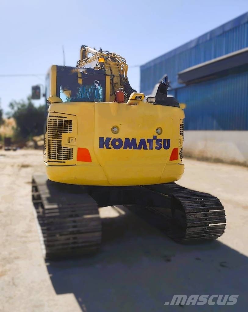 Komatsu PC 38 Lánctalpas kotrók