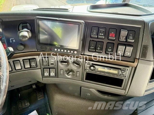Volvo FH 16.700 Globetrotter XL/Retarder/Kipphydraulik/E Dragbilar