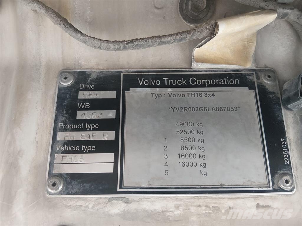Volvo FH16 Вантажівки-платформи/бокове розвантаження