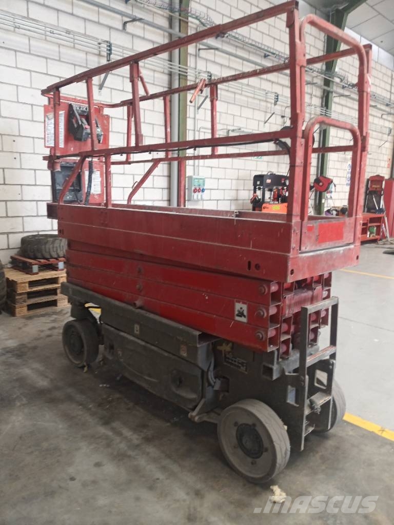 JLG 2630 ES Sakselifter