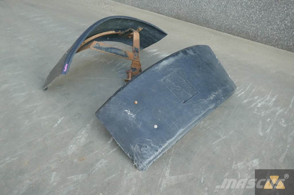 CAT 140M Front fender set Transport - drugo