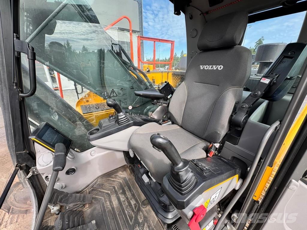 Volvo EC220EL Telakaivukoneet