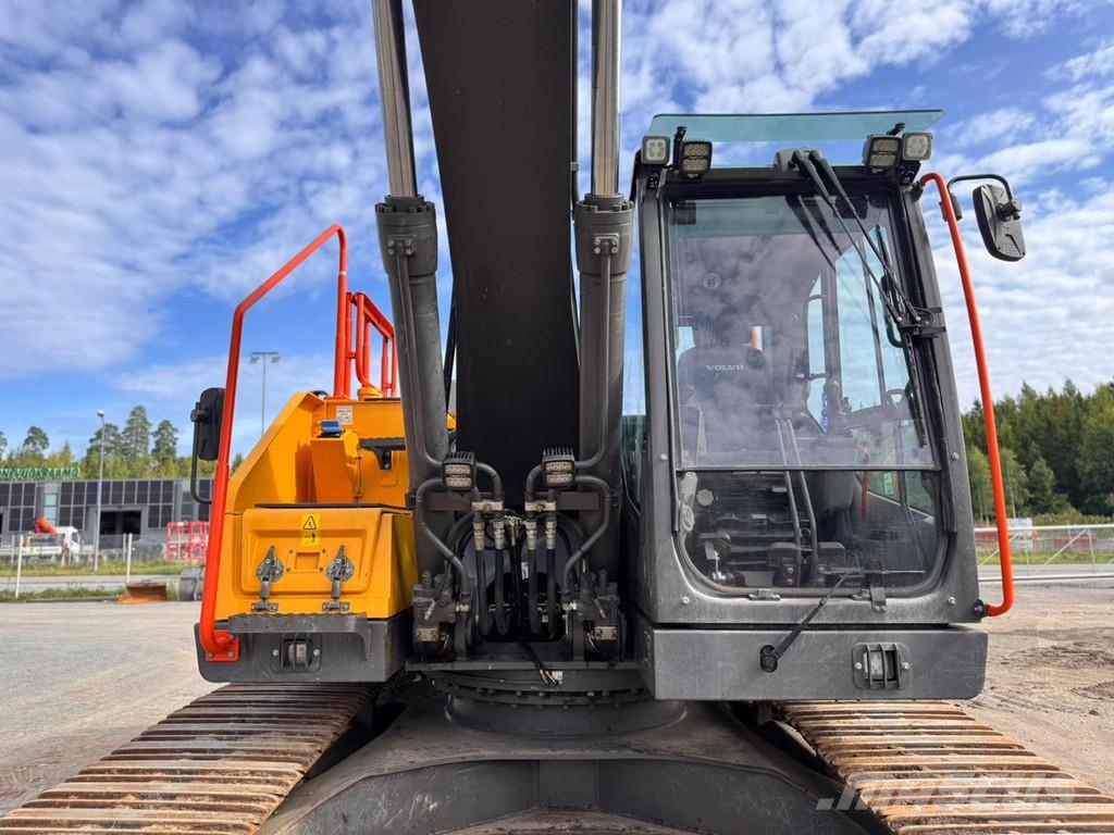 Volvo EC220EL Telakaivukoneet