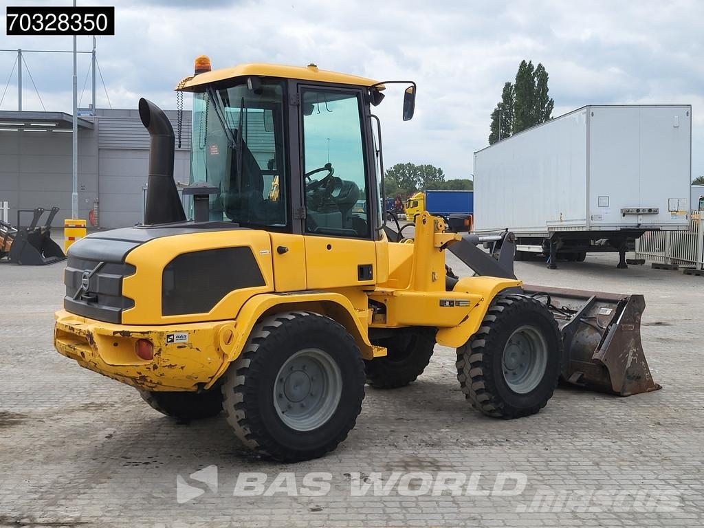 Volvo L30 G Iekrāvēji uz riteņiem