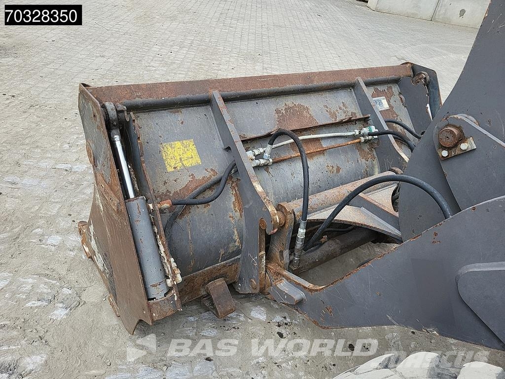 Volvo L30 G Iekrāvēji uz riteņiem