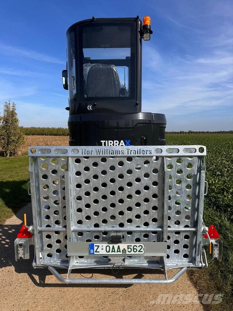  TIRRAX Binnendraaier TX27H + machinetransporter IF Mini excavators < 7t (Mini diggers)