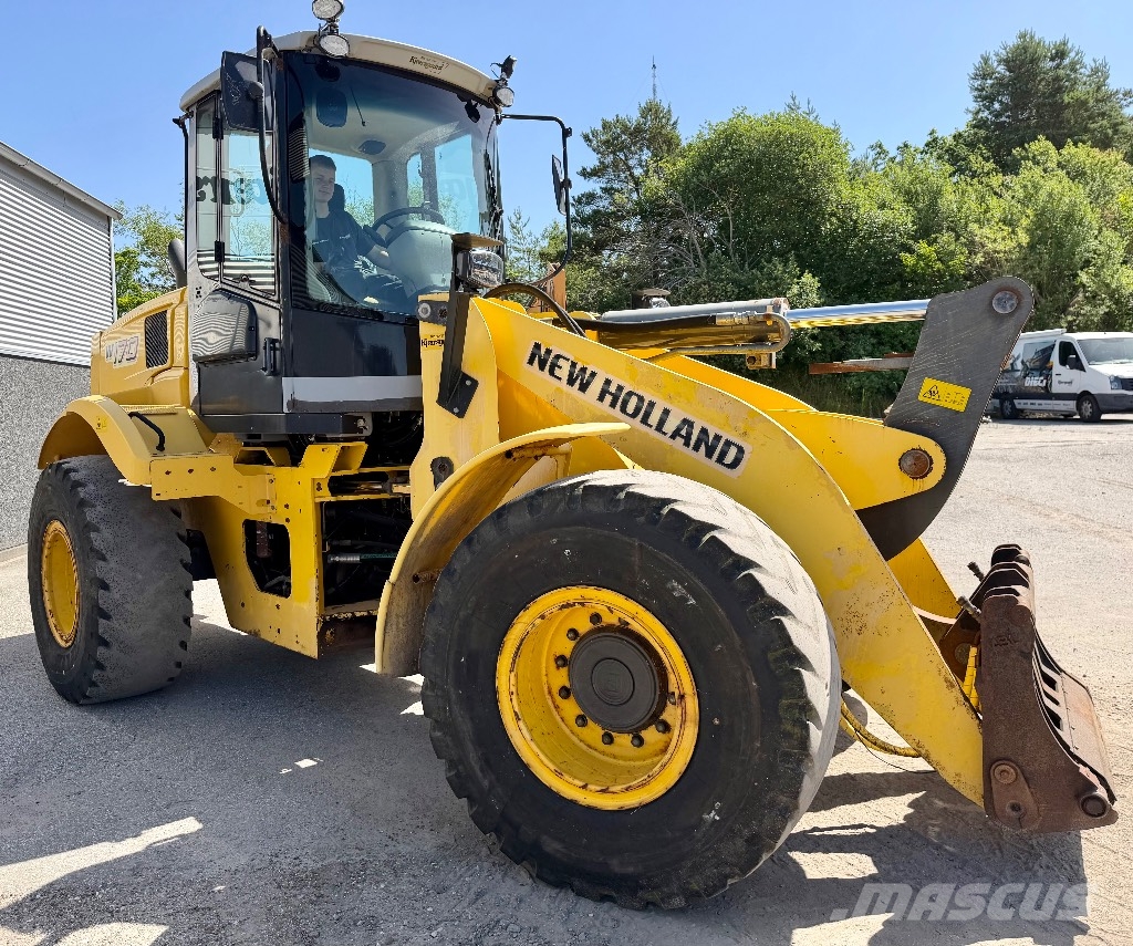 New Holland W 170 لوادر بعجل