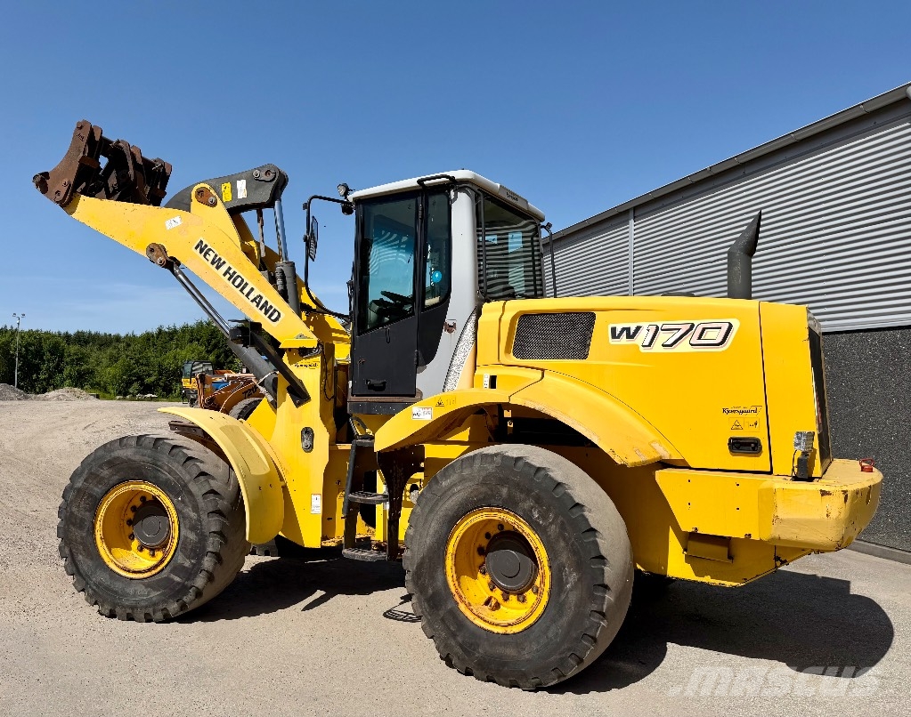 New Holland W 170 لوادر بعجل