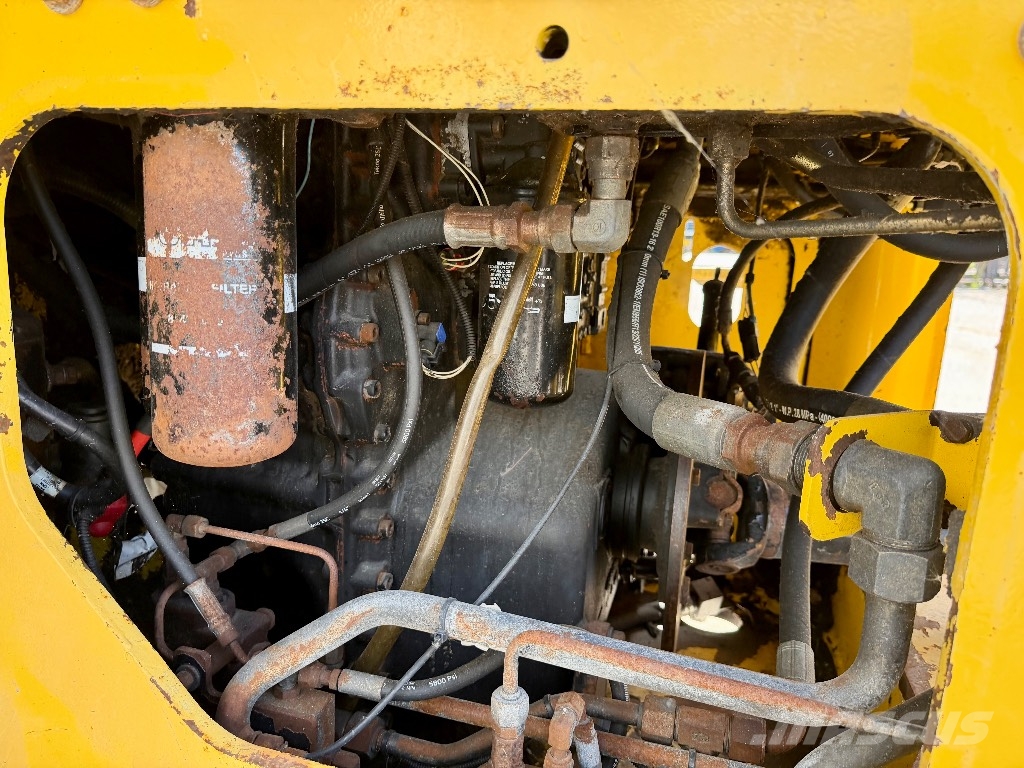 New Holland W 170 لوادر بعجل