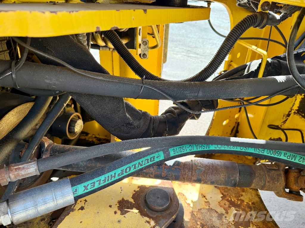 New Holland W 170 لوادر بعجل