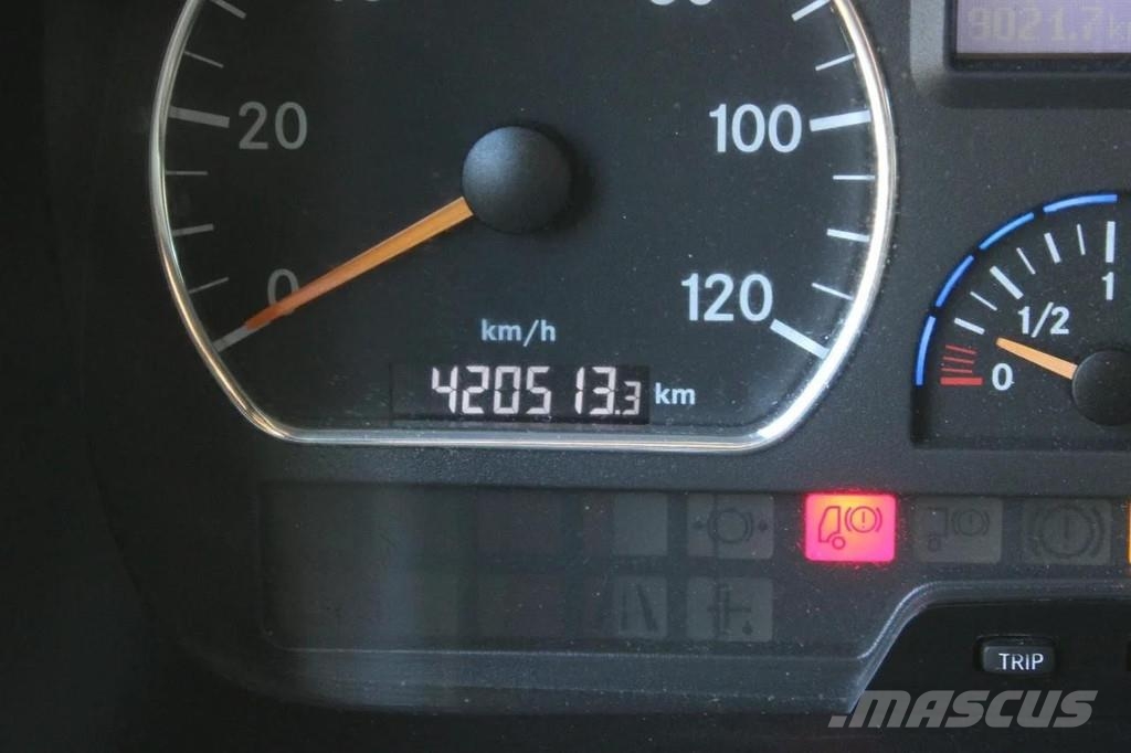 Mercedes-Benz Atego 1018 + EURO 5 Skåpbilar