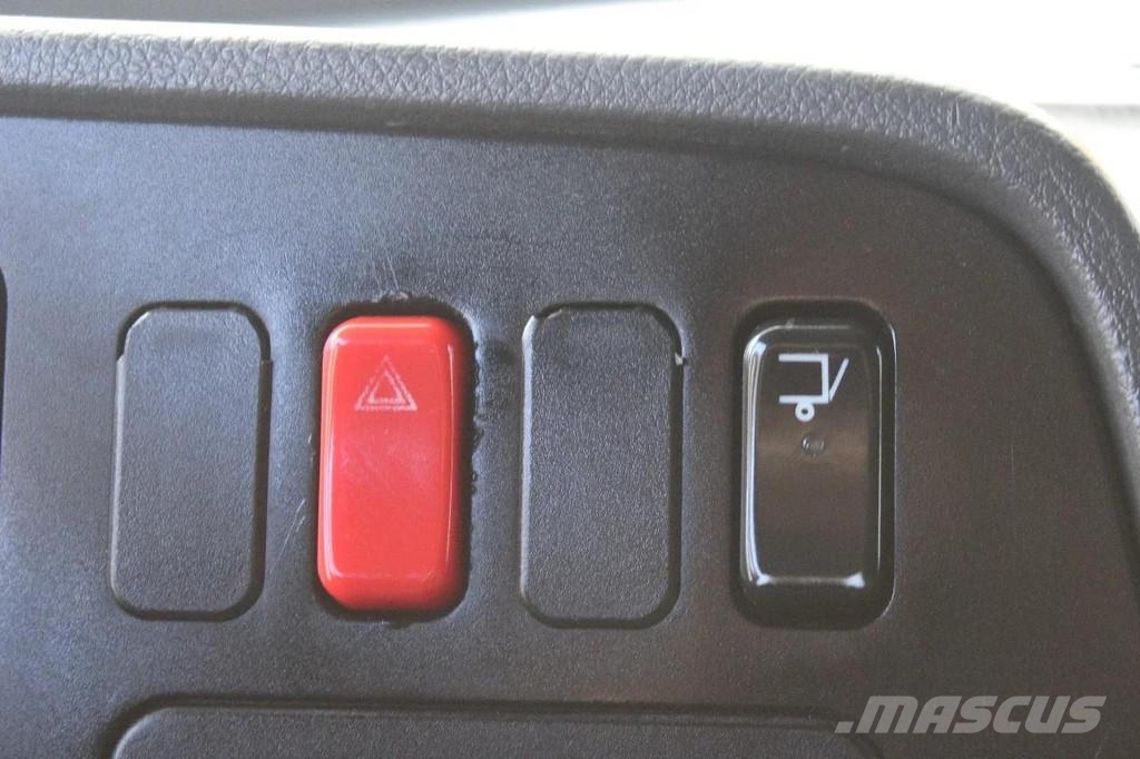 Mercedes-Benz Atego 1018 + EURO 5 Skåpbilar