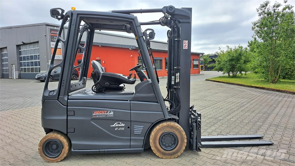 Linde E25-01 电动叉车