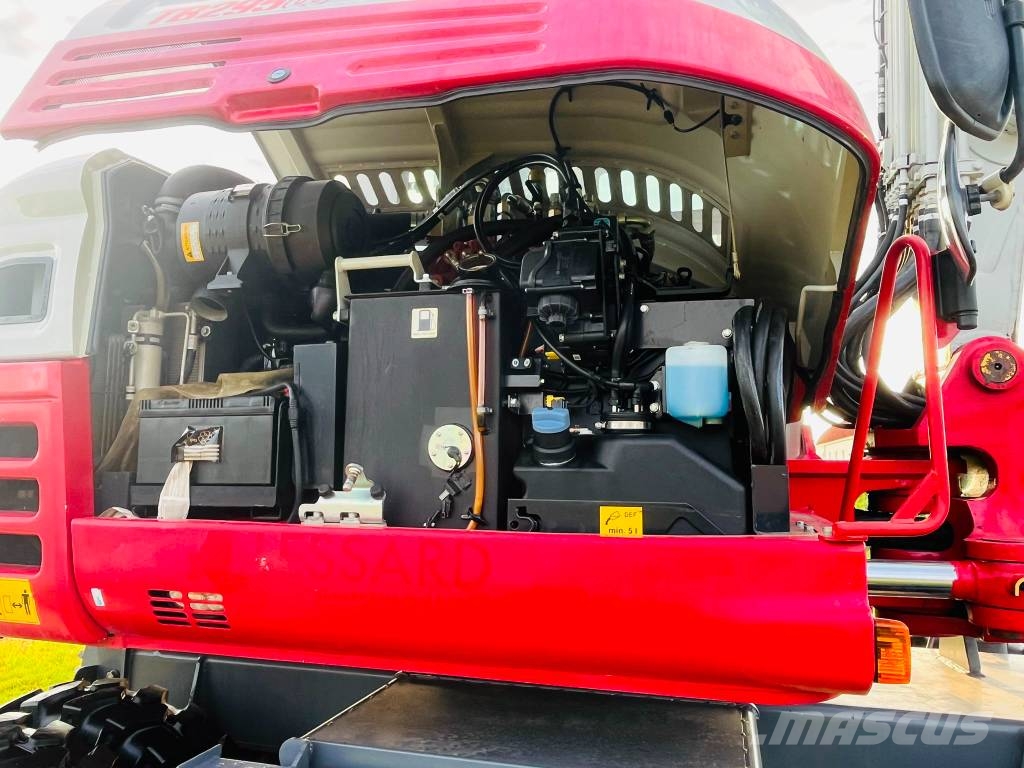 Takeuchi TB 295 W Lastik tekerli ekskavatörler