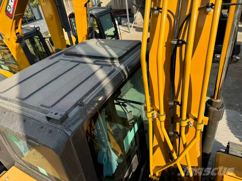 XCMG XE 135 GA Raupenbagger