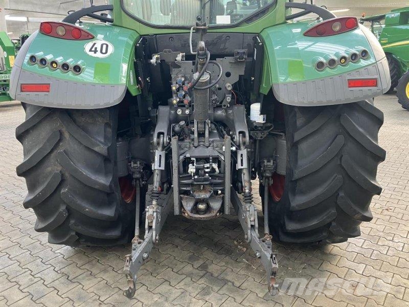 Fendt 716 Vario Profi Plus Трактори