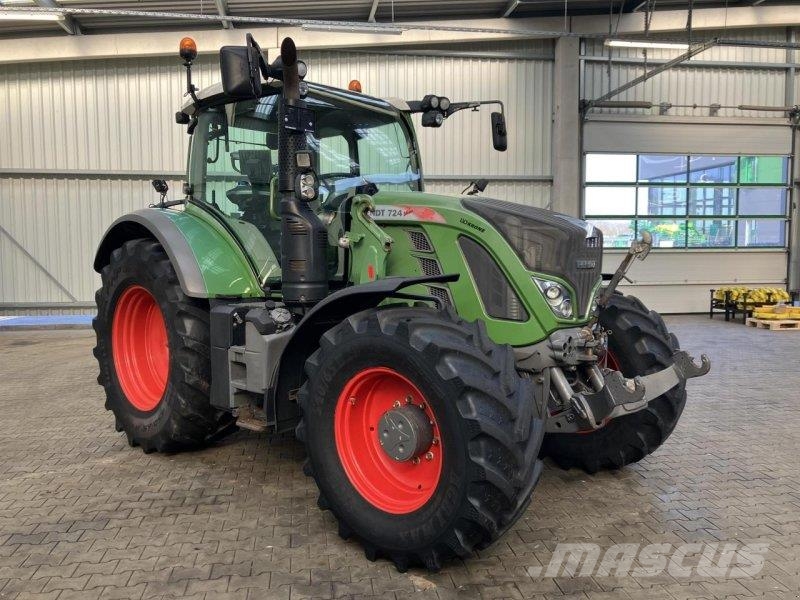 Fendt 716 Vario Profi Plus Трактори