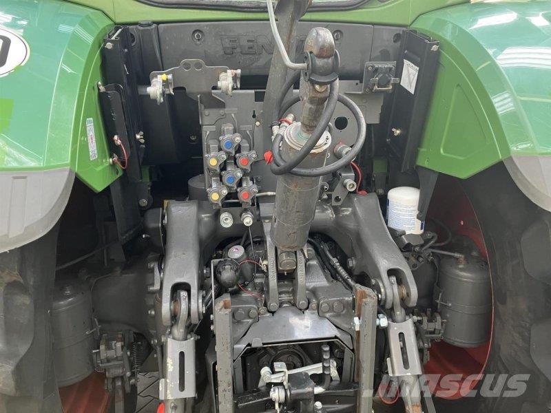 Fendt 716 Vario Profi Plus Трактори