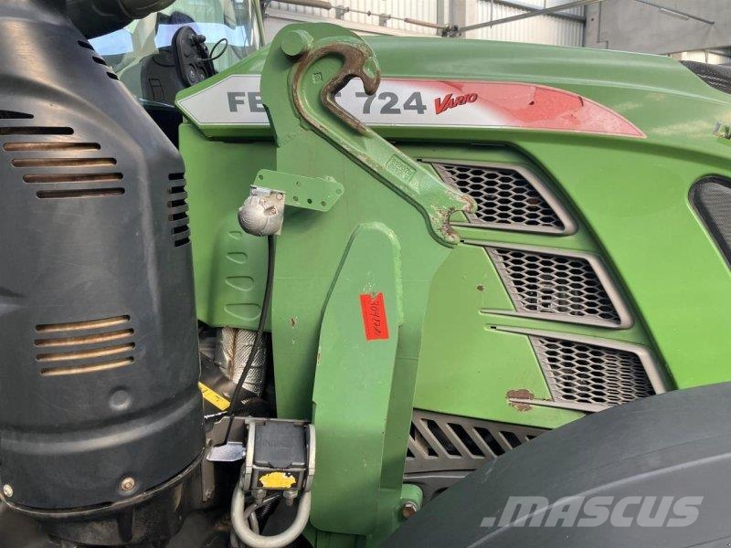Fendt 716 Vario Profi Plus Трактори