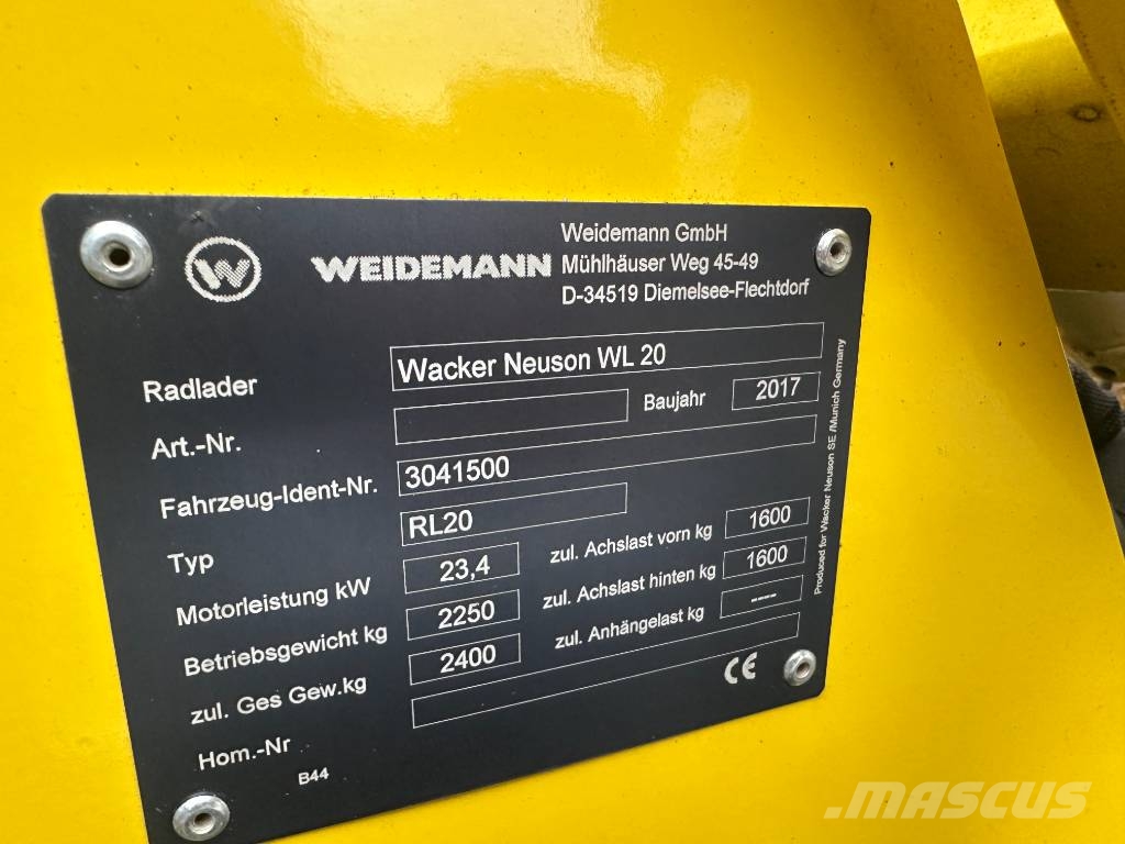 Wacker Neuson WL 20 لوادر صغيرة