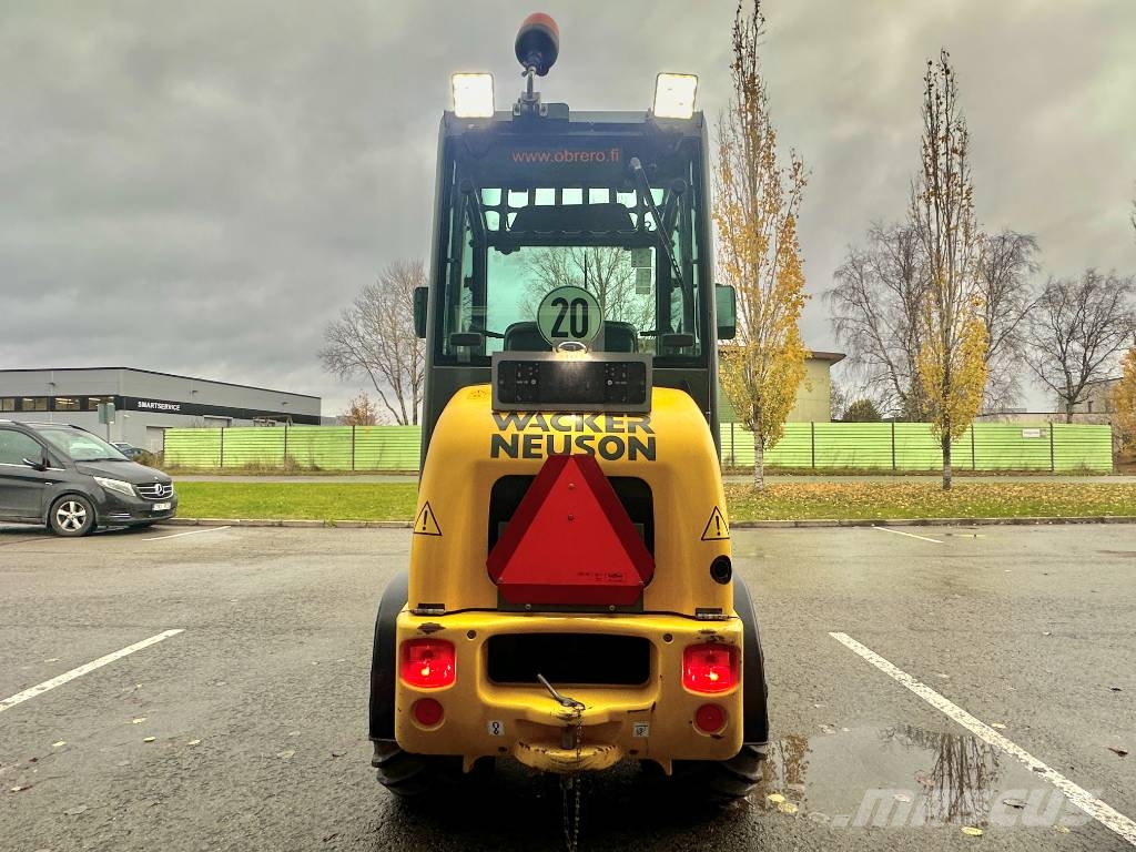 Wacker Neuson WL 20 لوادر صغيرة
