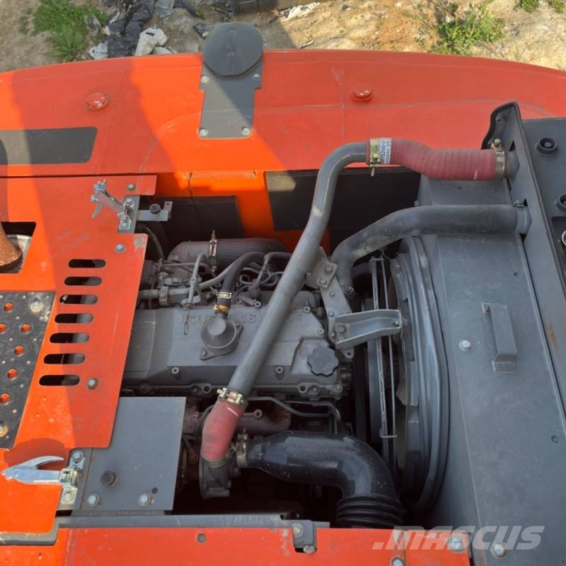 Hitachi ZX 240 Εκσκαφείς με ερπύστριες